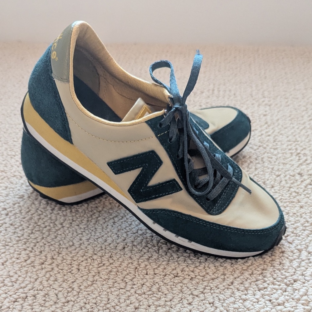 New Balance Green and Cream Sneakers